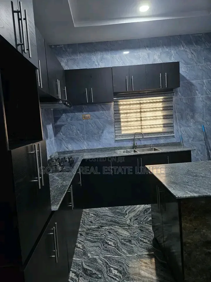 3bdrm Bungalow in Giri for sale