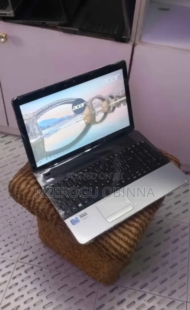 New Laptop Acer TravelMate P253 E 4GB Intel Core i5 HDD 500GB