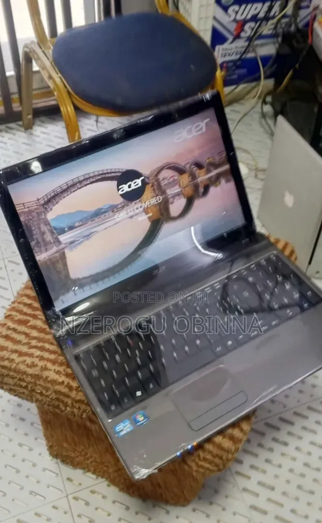 New Laptop Acer Aspire E1-521 4GB Intel Core i5 HDD 500GB