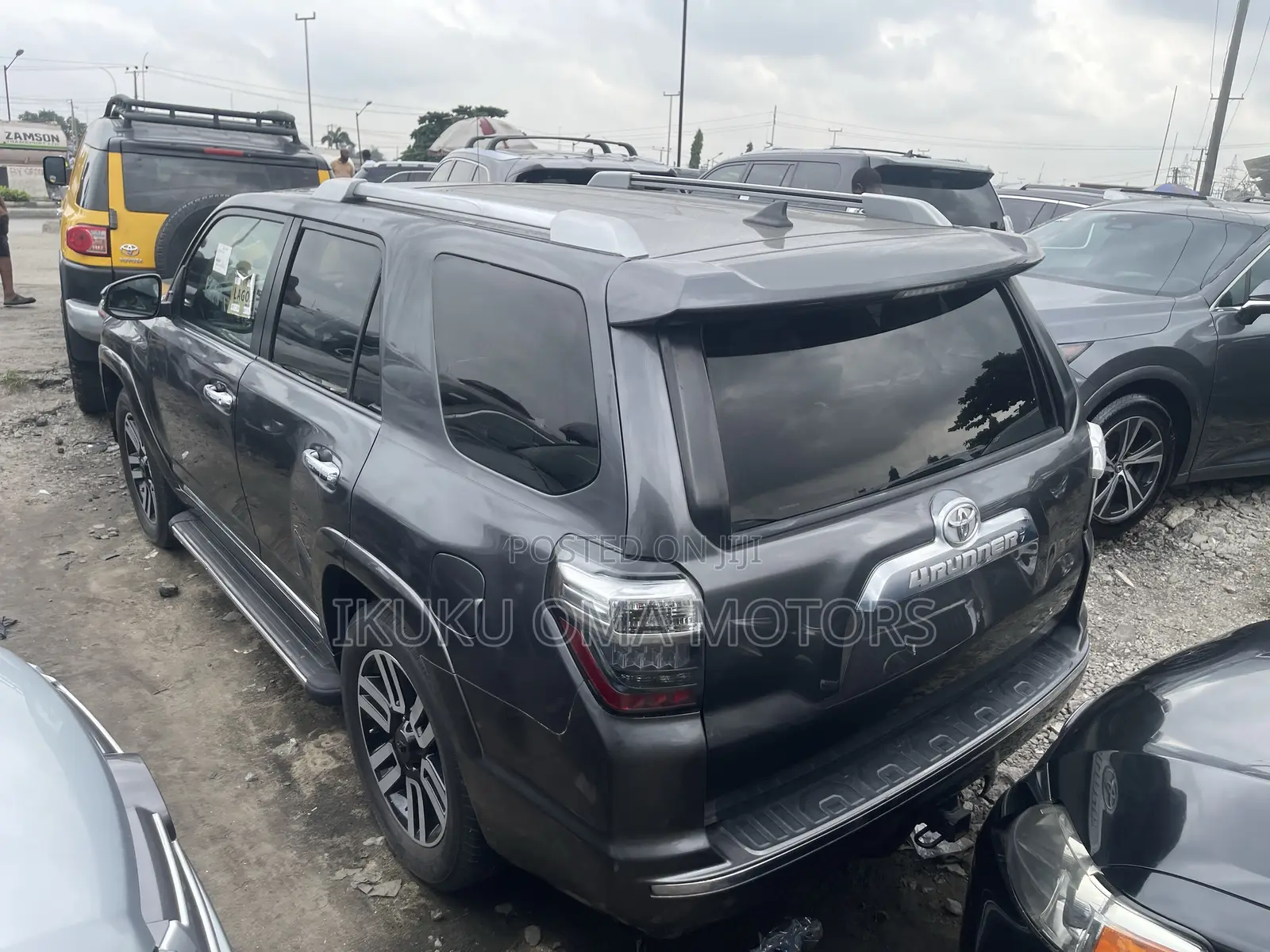 Toyota 4-Runner Limited 4WD 2010 Gray