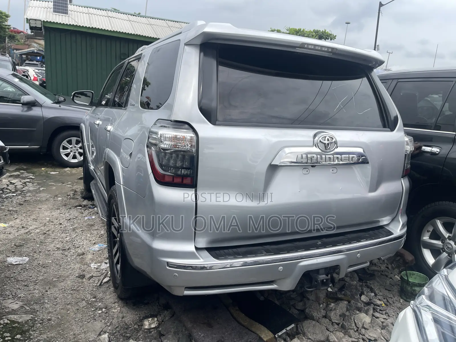 Toyota 4-Runner Limited 4dr SUV 4WD (4.0L 6cyl 5A) 2015 Silver