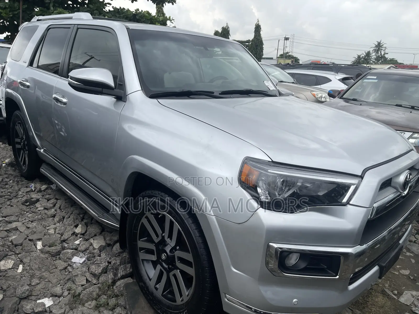 Toyota 4-Runner Limited 4dr SUV 4WD (4.0L 6cyl 5A) 2015 Silver