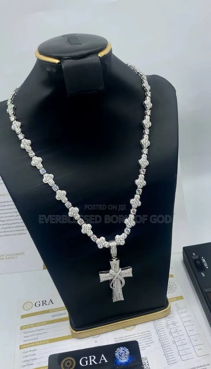 VVS Moissanite Diamond Cross Link Unisex Neck Chain Cross Pendant