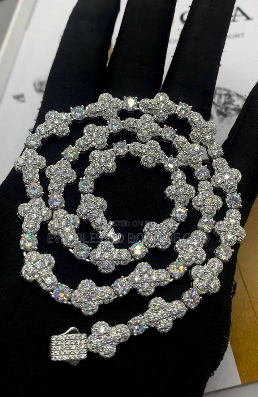 VVS Moissanite Diamond Cross Link Unisex Neck Chain Cross Pendant