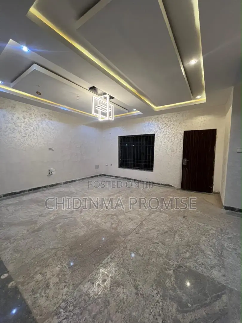 3bdrm Penthouse in Guzape for sale