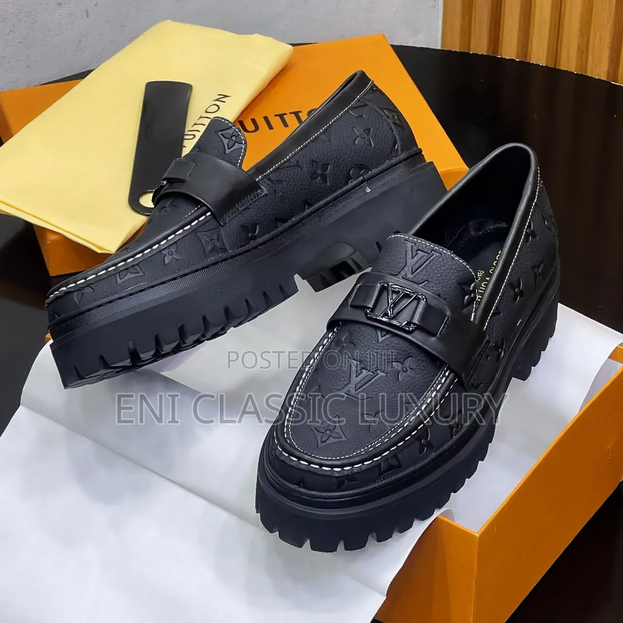Top Notch Luxury Men's Shoes Louis Vuitton Best Quality Well Banded