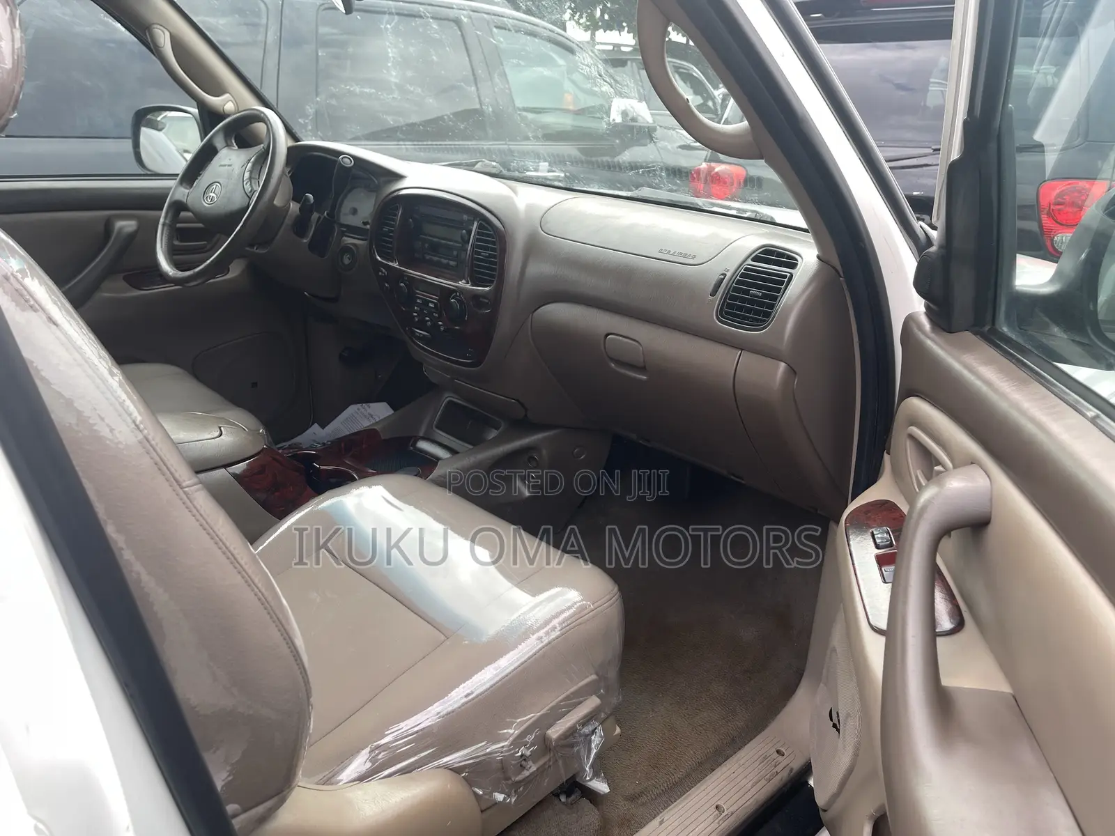 Toyota Sequoia Limited 4dr SUV 4WD (4.7L 8cyl 4A) 2004 White
