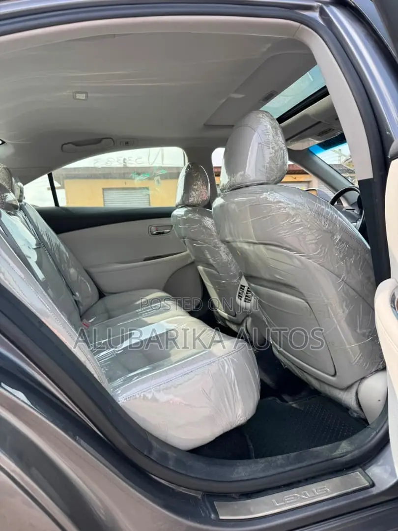Toyota Camry 2010 Green