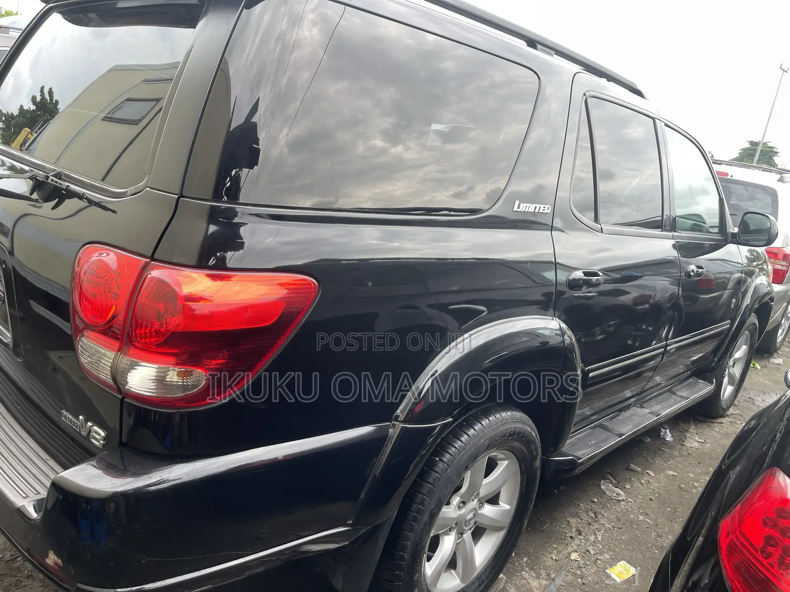 Toyota Sequoia Limited 4dr SUV 4WD (4.7L 8cyl 5A) 2007 Black