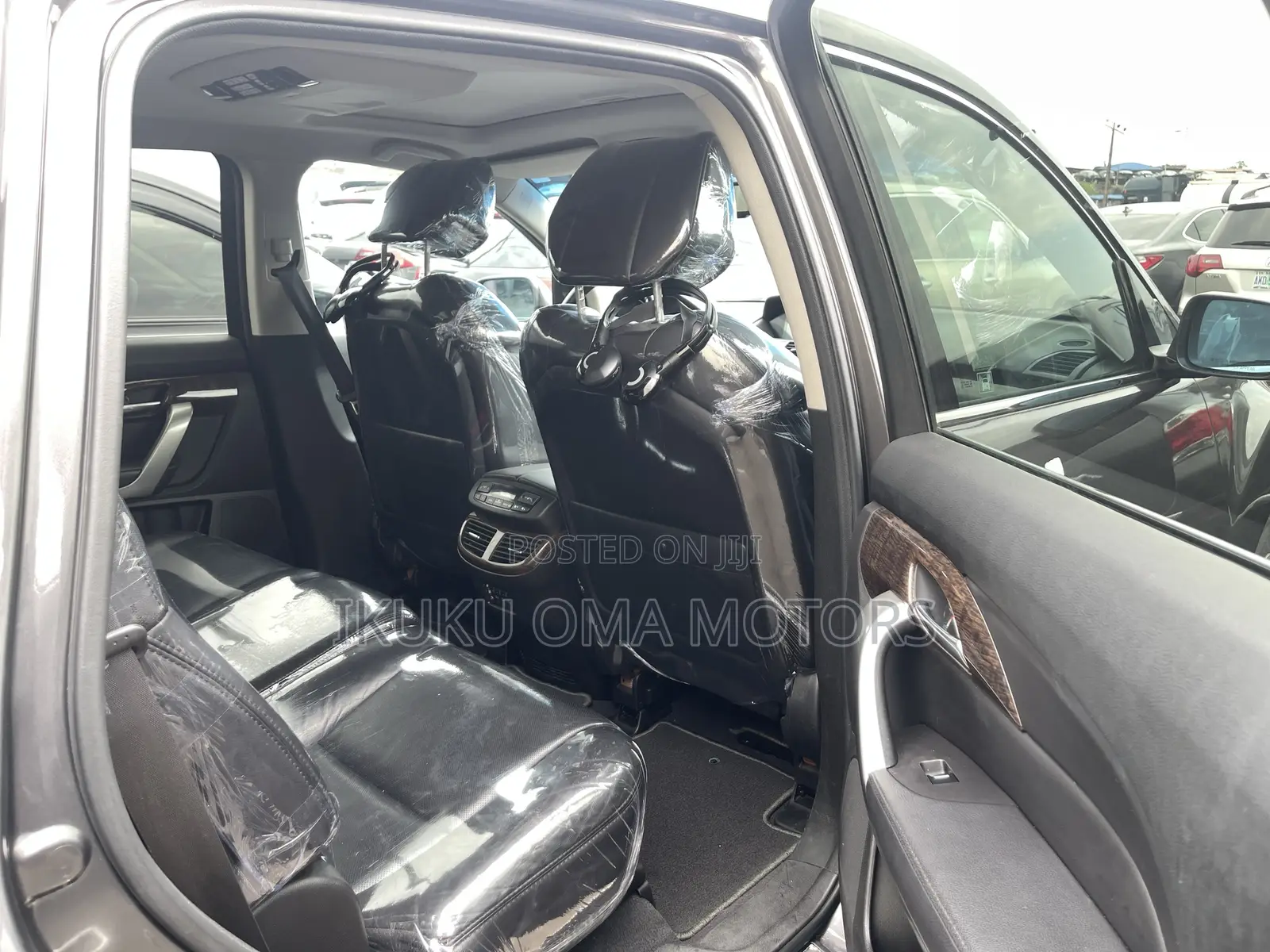 Acura MDX Technology Package SUV AWD (3.7L 6cyl 6A) 2012 Gray