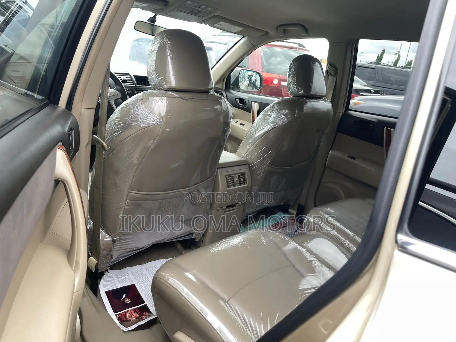 Toyota Highlander Limited 2010 Gold