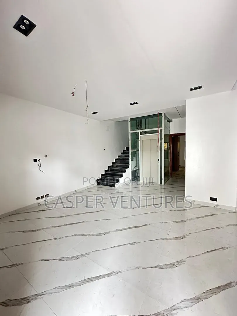 4bdrm Duplex in Old Ikoyi for sale