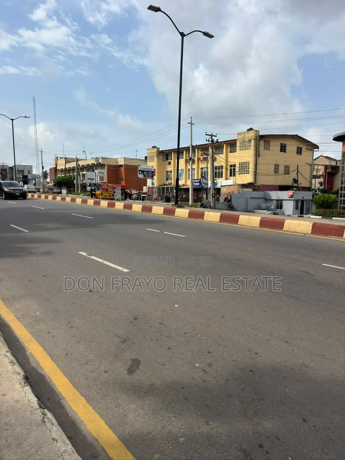 2 Floor Commercial Building for Sale at Bodija Main Road, Ibadan