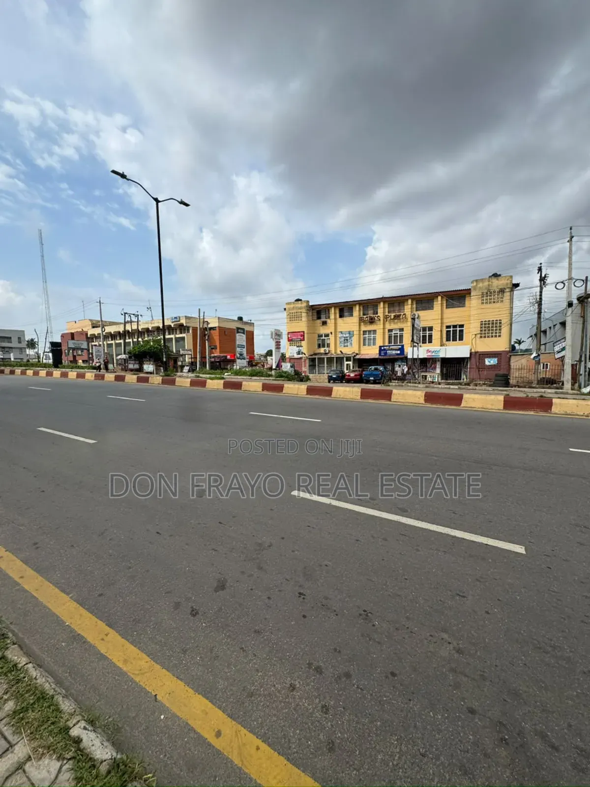 2 Floor Commercial Building for Sale at Bodija Main Road, Ibadan