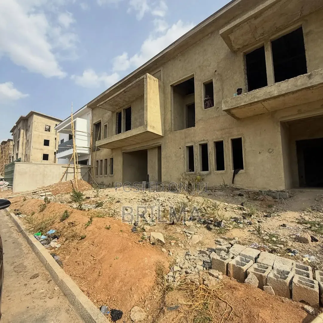 3bdrm Duplex in Asokoro for sale