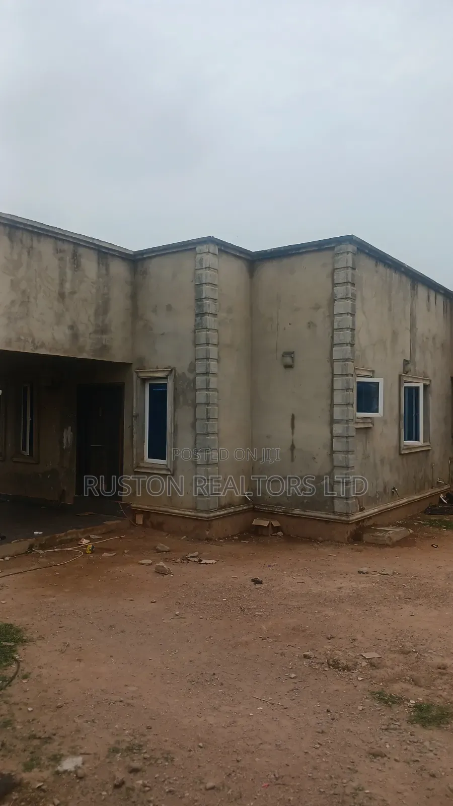 3bdrm Bungalow in Akobo for sale