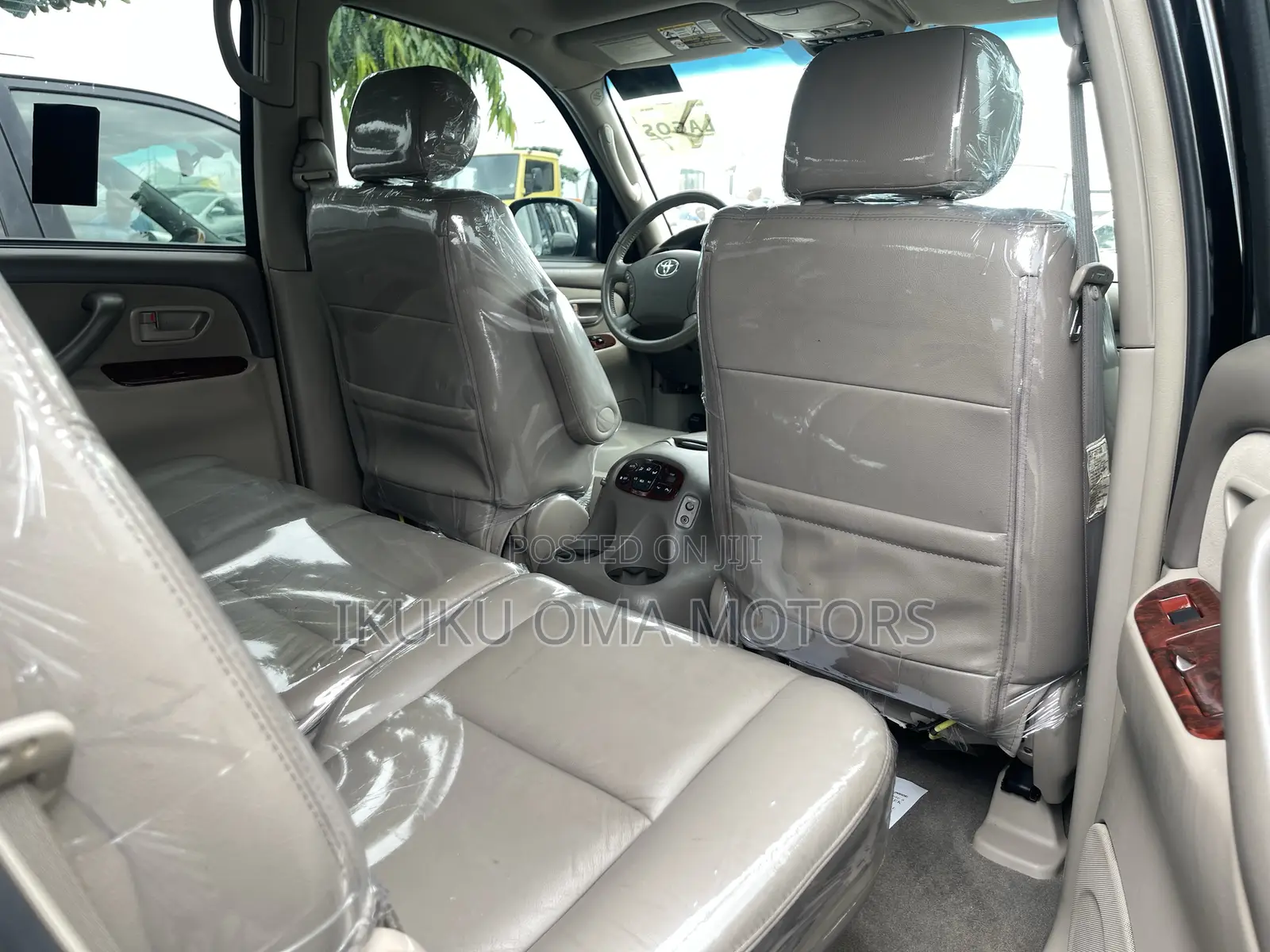 Toyota Sequoia Limited 4dr SUV 4WD (4.7L 8cyl 5A) 2007 Black