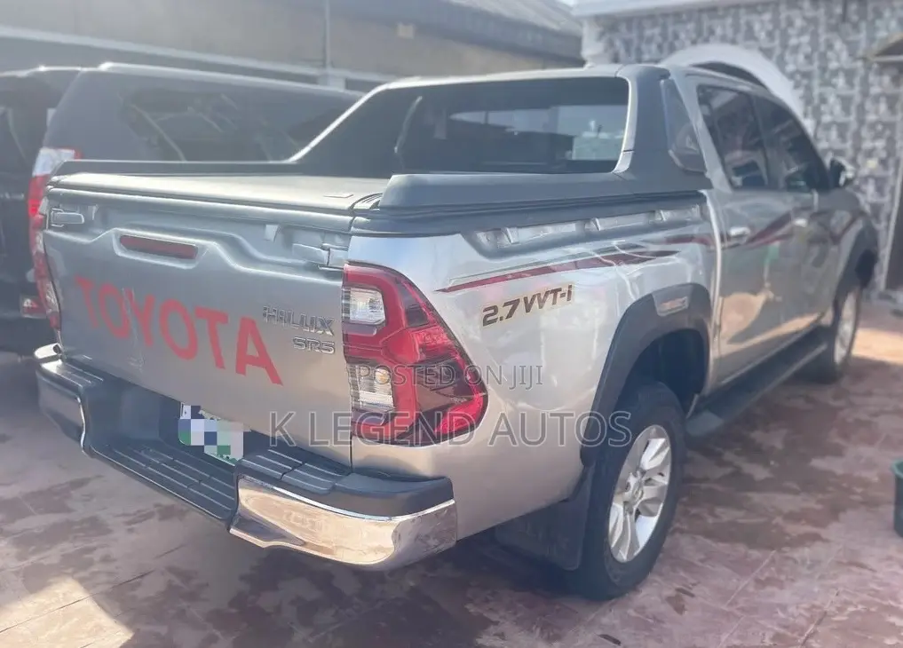 Toyota Hilux SR5 4x4 2016 Silver