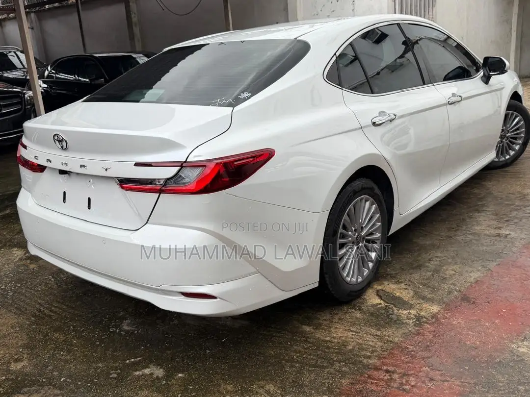 New Toyota Camry 2025 White
