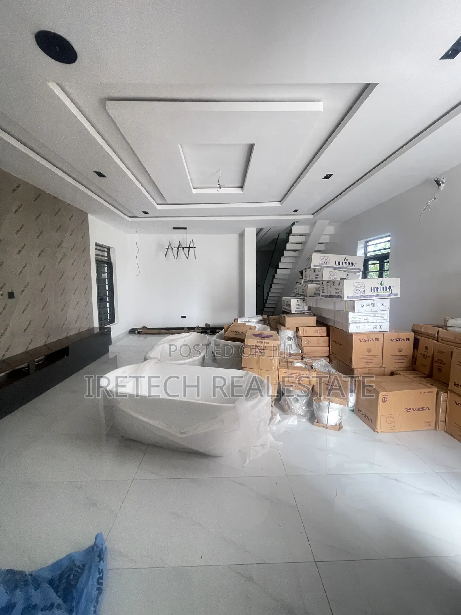 5bdrm Duplex in Ajah, Off Lekki-Epe Expressway for sale