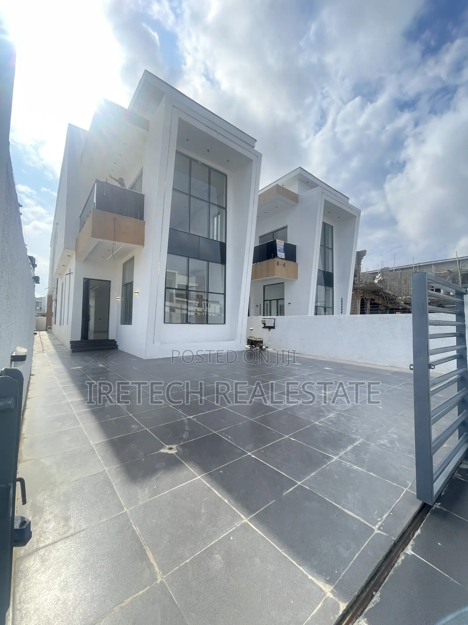 5bdrm Duplex in Ajah In A Tight for sale