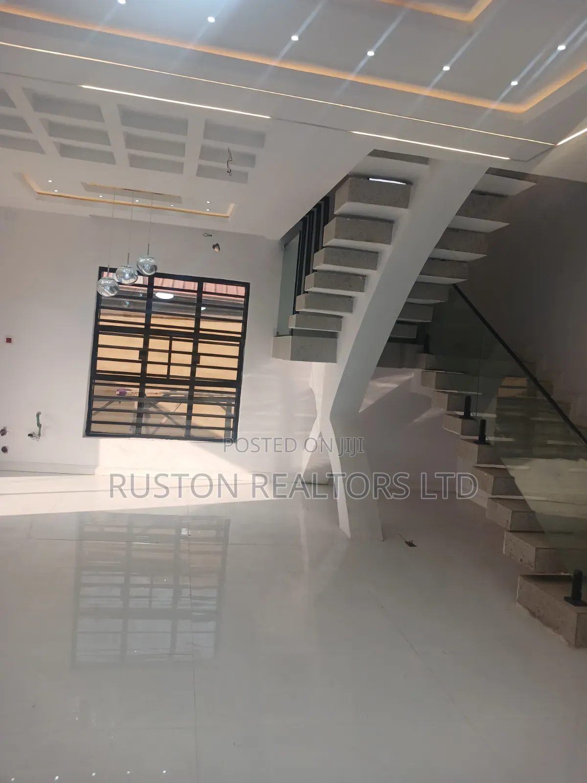 4bdrm Mansion in Ibadan for sale