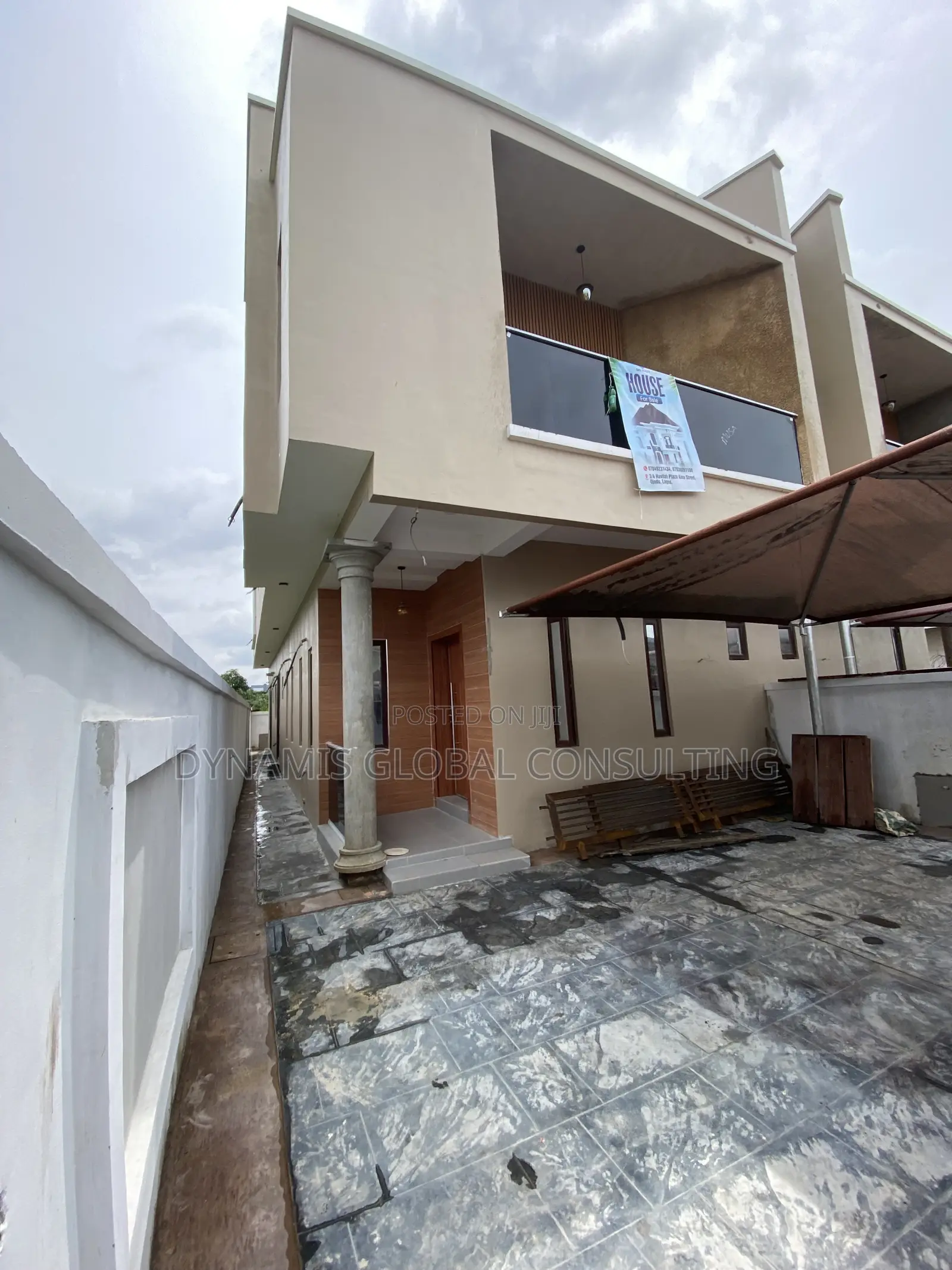 Furnished 4bdrm Duplex in Unilag Estate, for sale