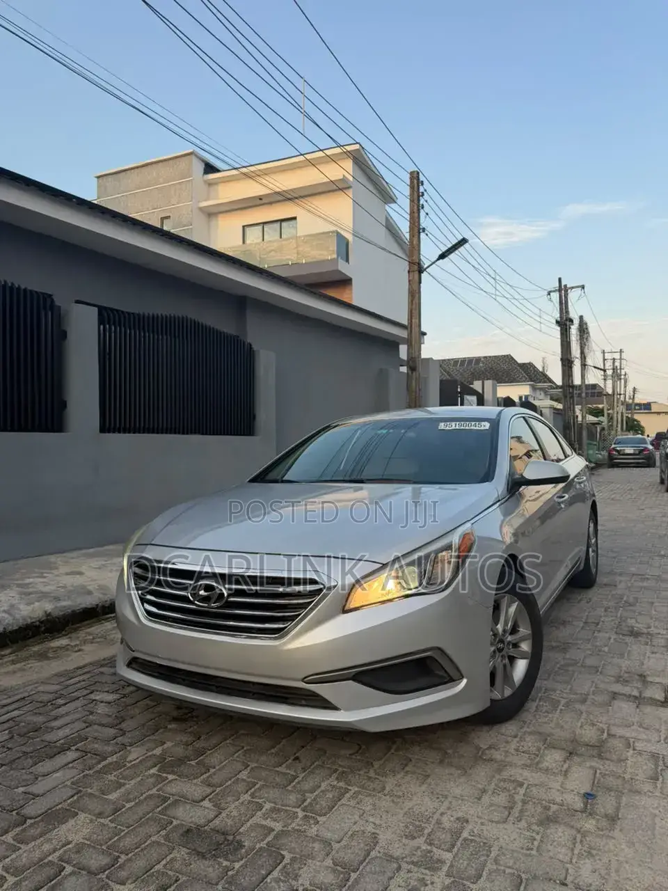 Hyundai Sonata Base Sedan FWD (2.4L 4cyl 6A) 2016 Silver
