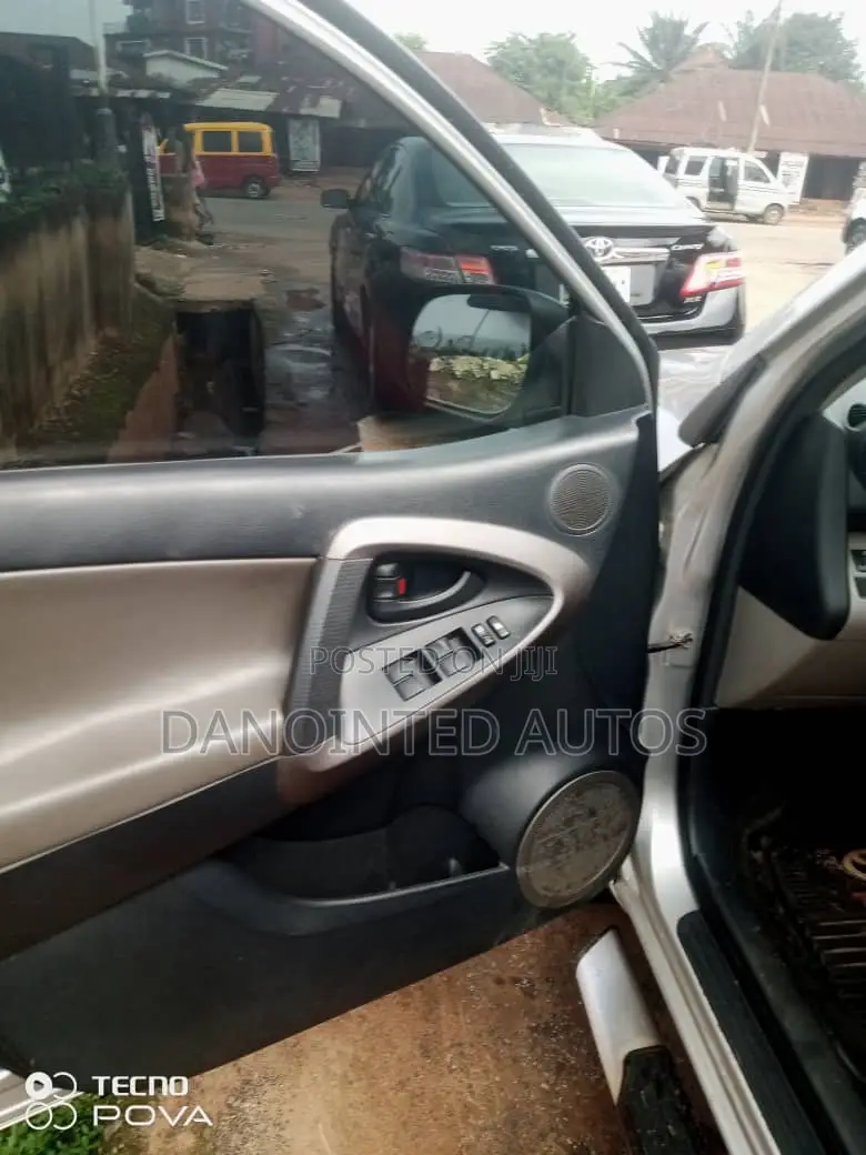 Toyota RAV4 2.5 4x4 2011