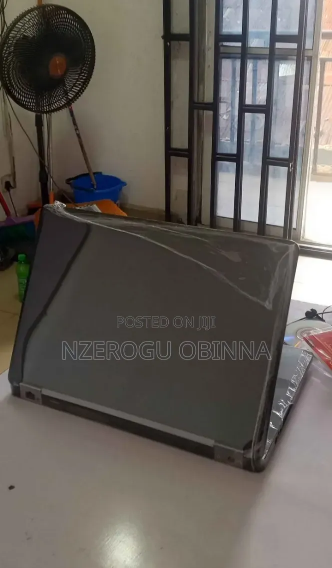 New Laptop Dell Latitude E5270 12GB Intel Core i5 HDD 500GB