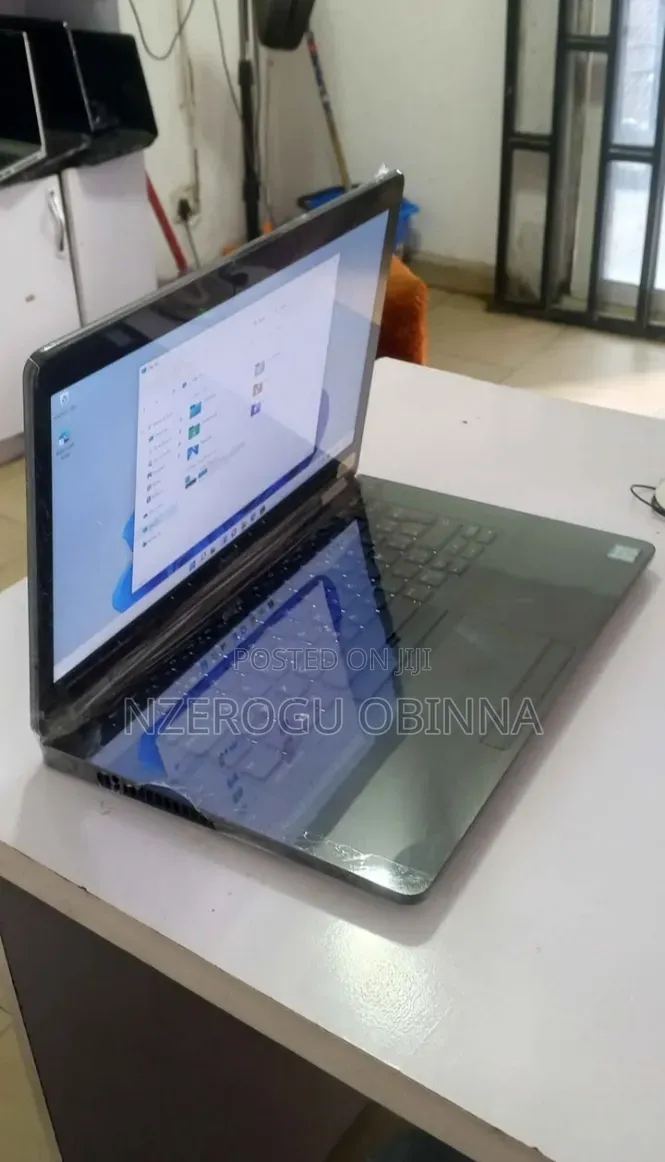 New Laptop Dell Latitude E5270 12GB Intel Core i5 HDD 500GB