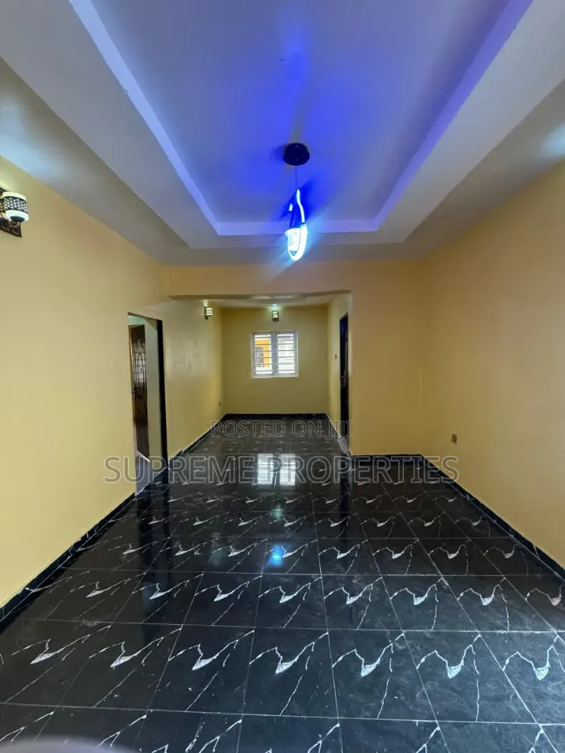 2bdrm Bungalow in Kolapo Ishola Gra, Ibadan for rent