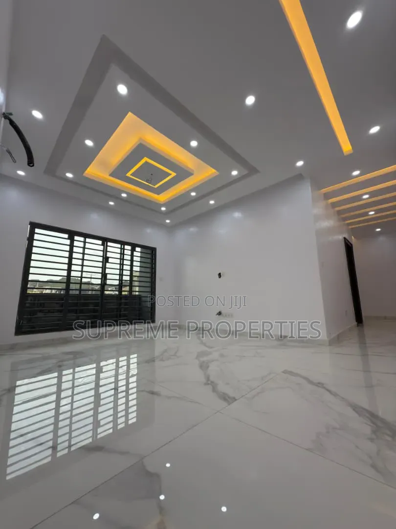 4bdrm Duplex in Kolapo Ishola Gra, Ibadan for rent