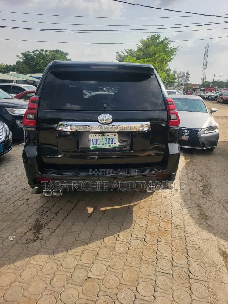 Toyota Land Cruiser Prado 2014 Black