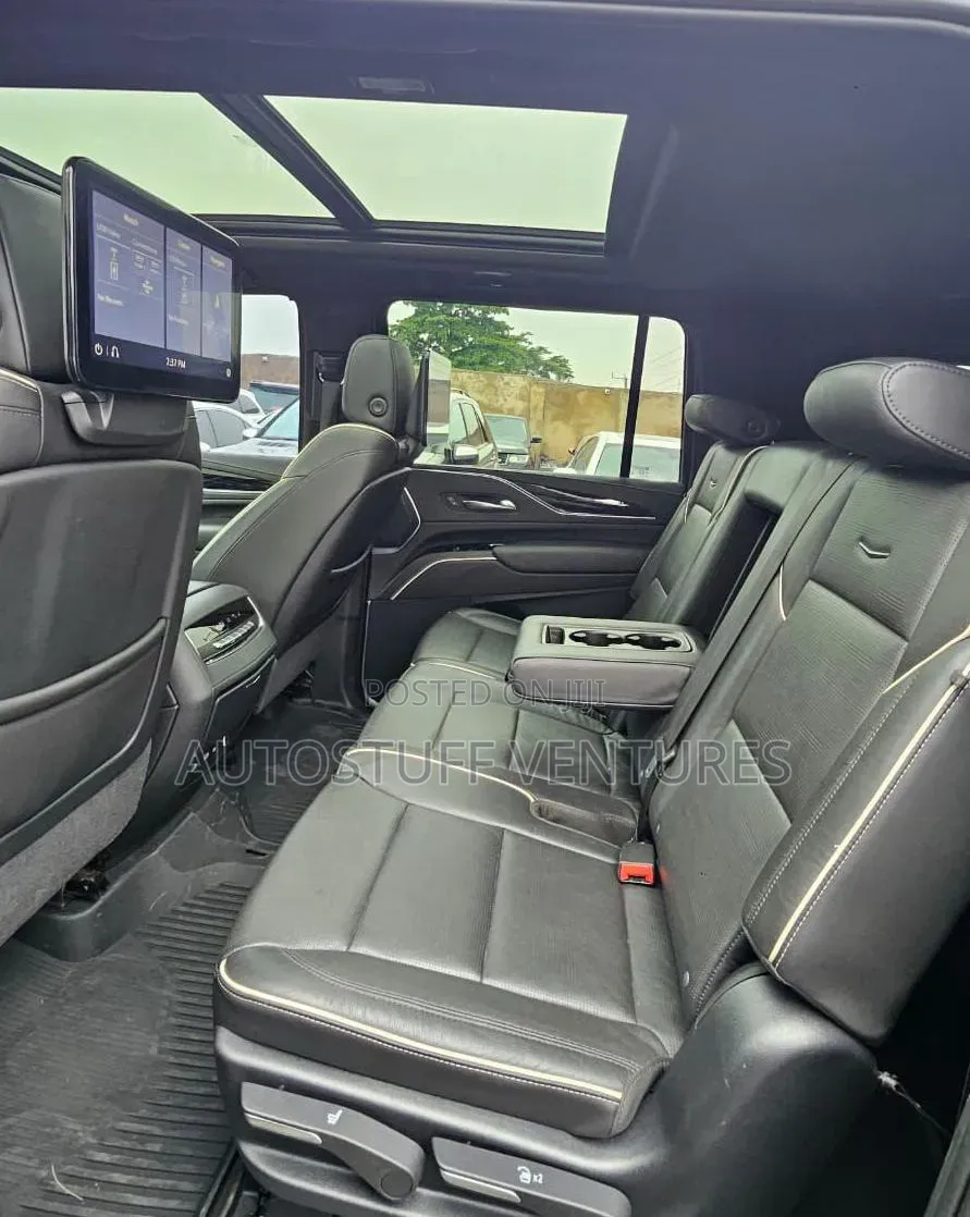 Cadillac Escalade ESV 2024 Black