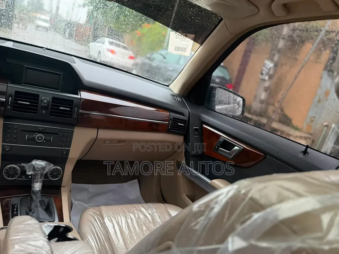 Mercedes-Benz GLK-Class 2012 Black