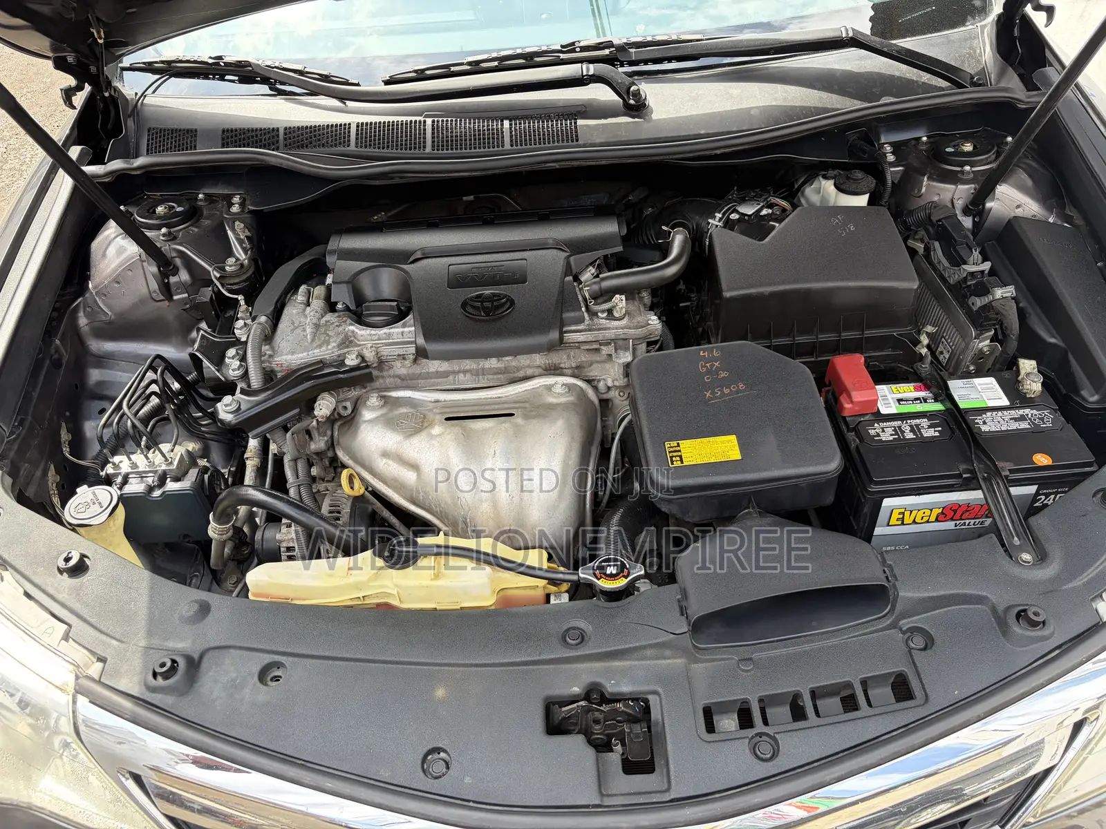 Toyota Camry XLE 4dr Sedan (2.5L 4cyl 6A) 2013 Gray