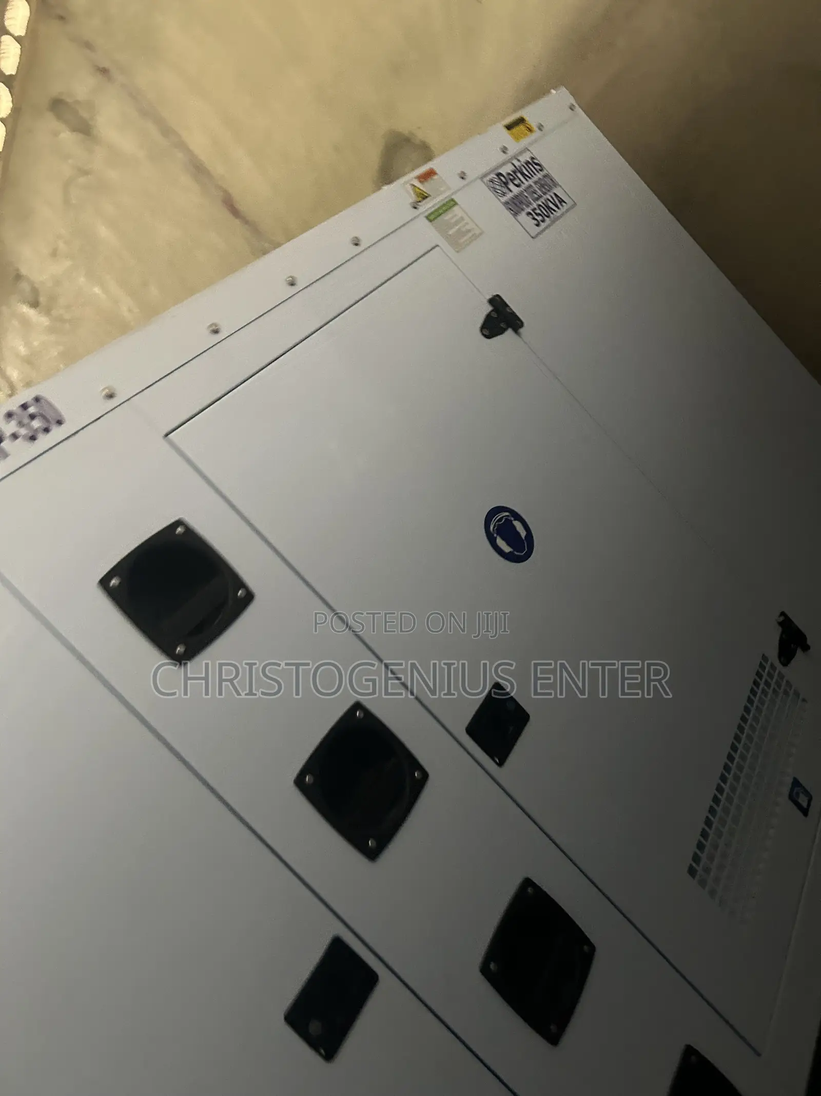 350kva Perkins Soundproof Generators Set
