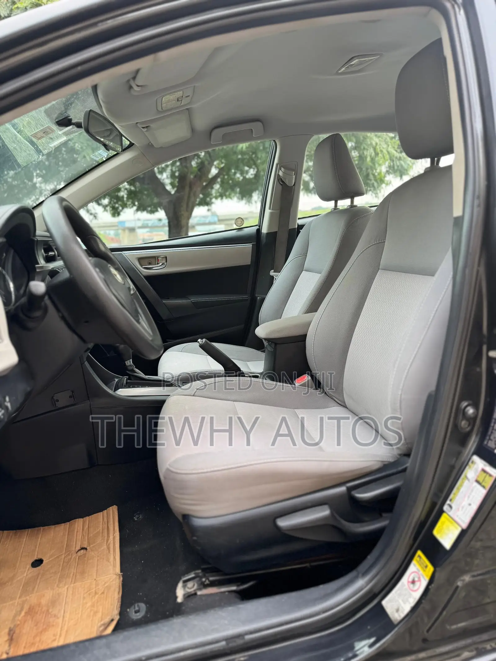 Toyota Corolla LE 4dr Sedan (1.8L 4cyl CVT) 2014 Black