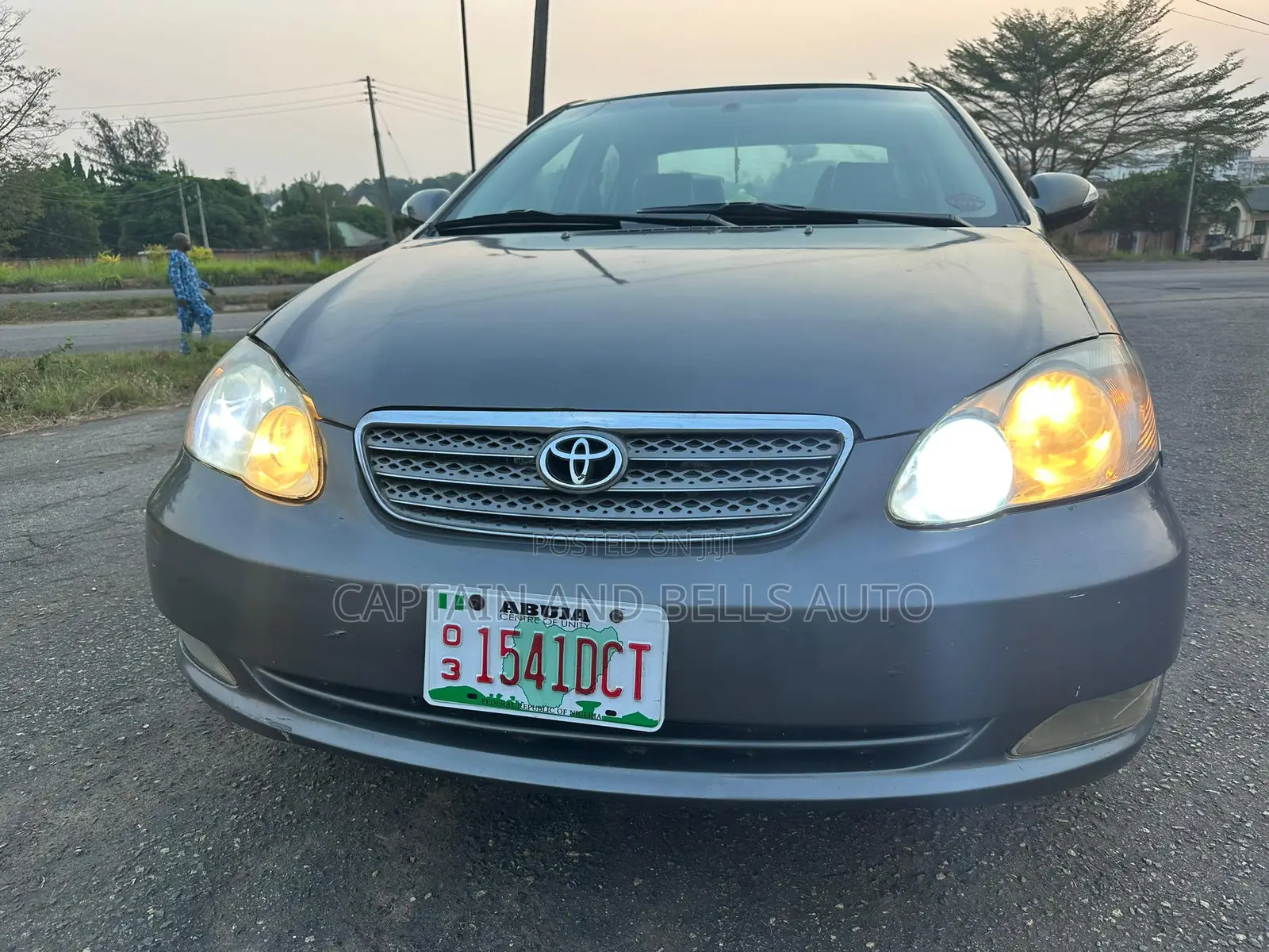 Toyota Corolla LE 2005 Gray