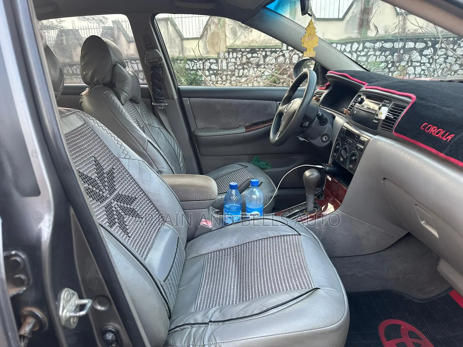 Toyota Corolla LE 2005 Gray