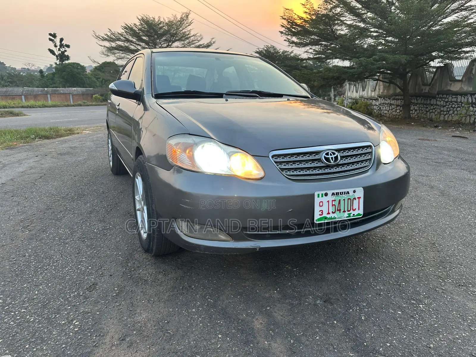 Toyota Corolla LE 2005 Gray