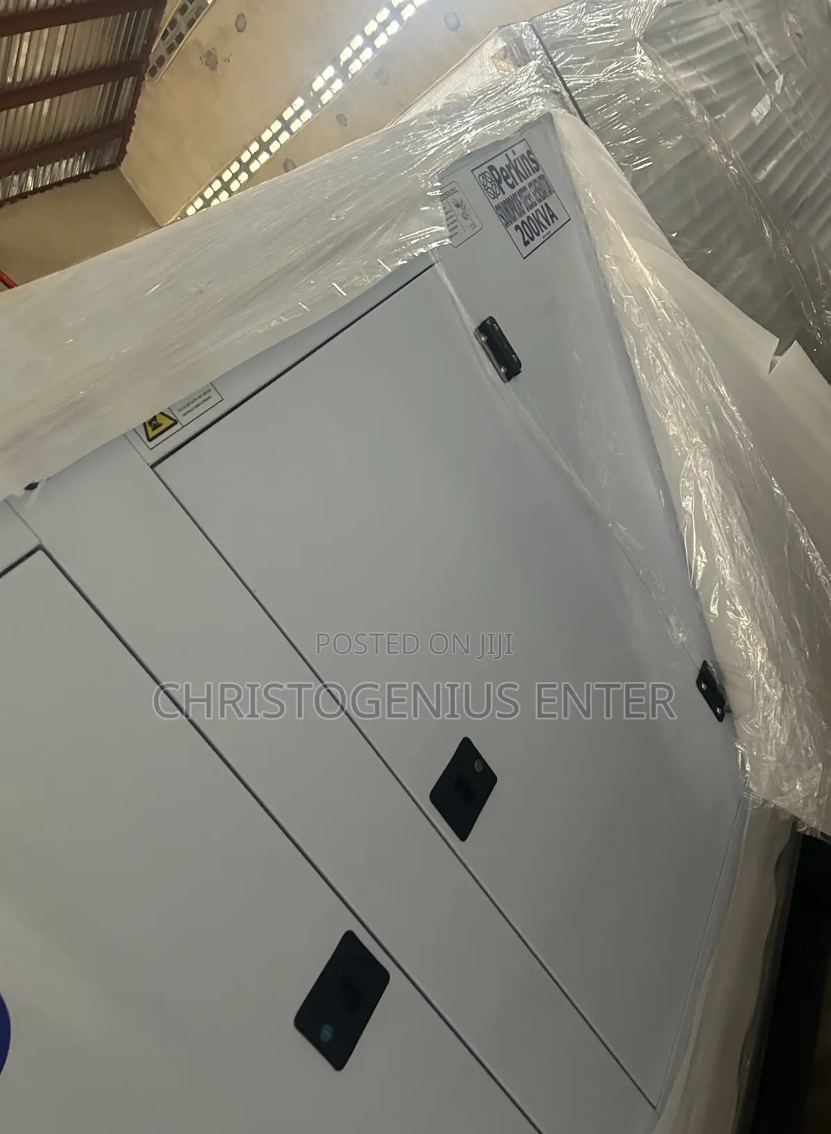 Perkins 200kva Soundproof Generators Set