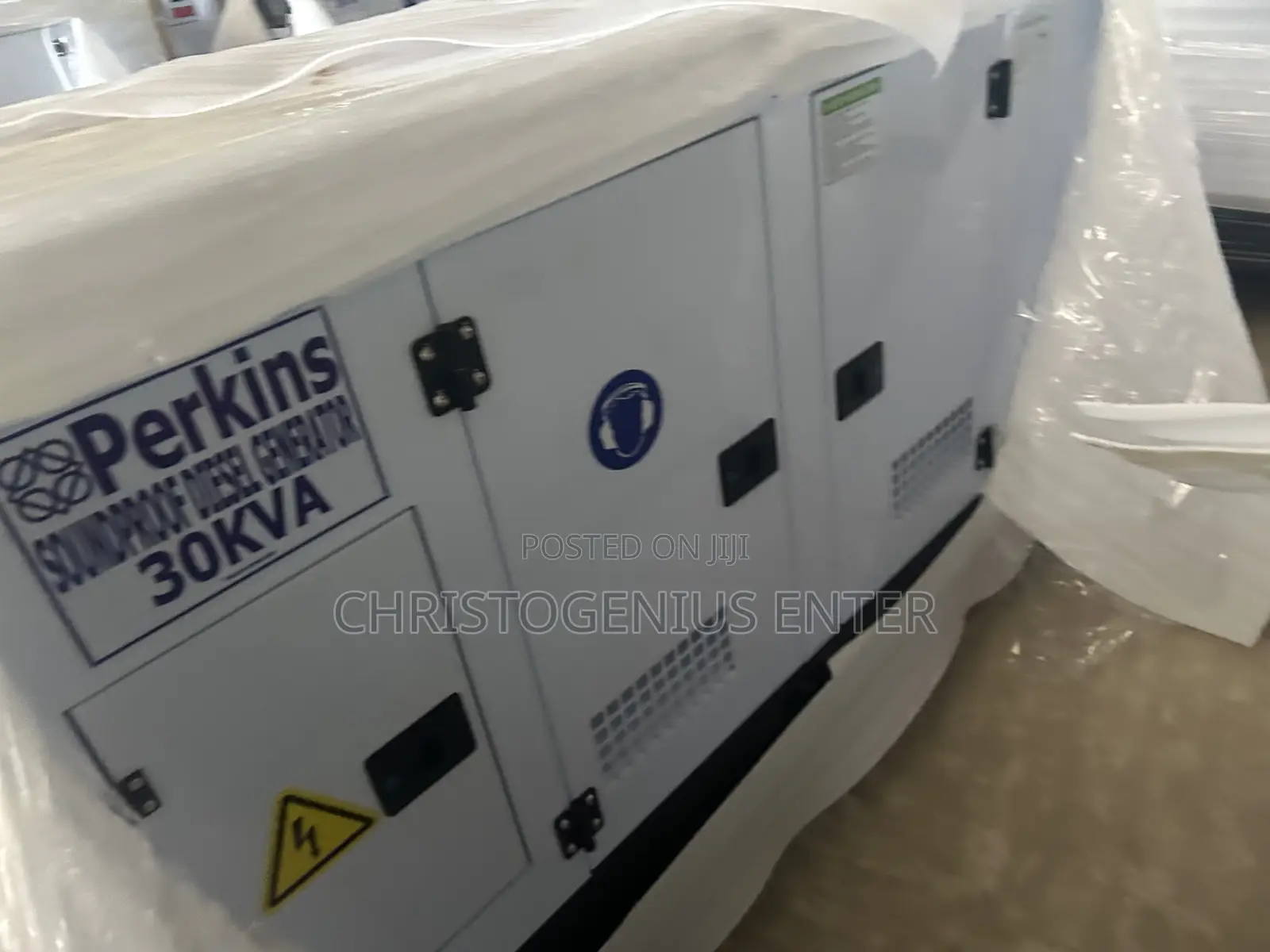 30kva Perkins Soundproof Generator Set