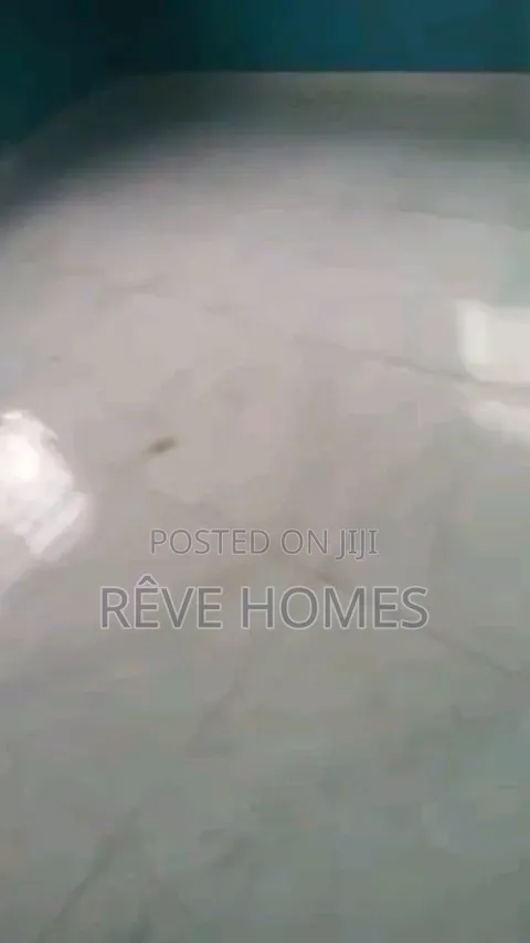 4bdrm Block of Flats in Akoka for rent