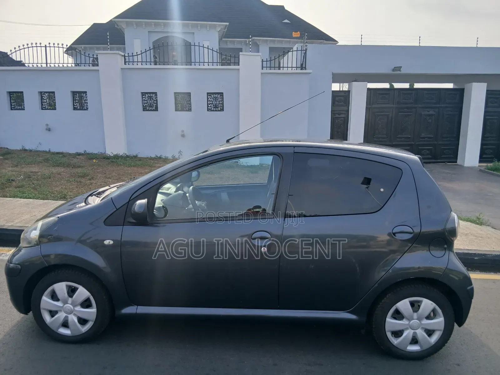 Toyota Aygo 2012 Gray
