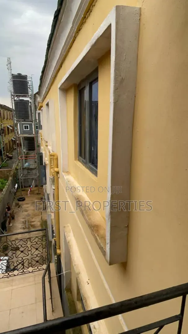 Furnished 18bdrm Block of Flats in Mokola Ibadan for sale