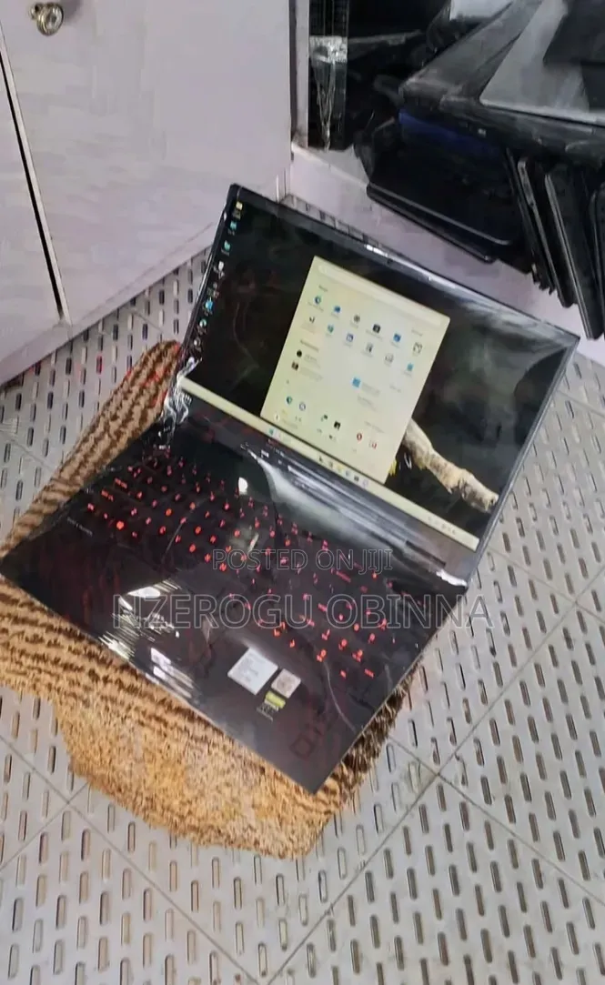 New Laptop HP Omen 15-ce0xx 16GB Intel Core i7 SSD 512GB