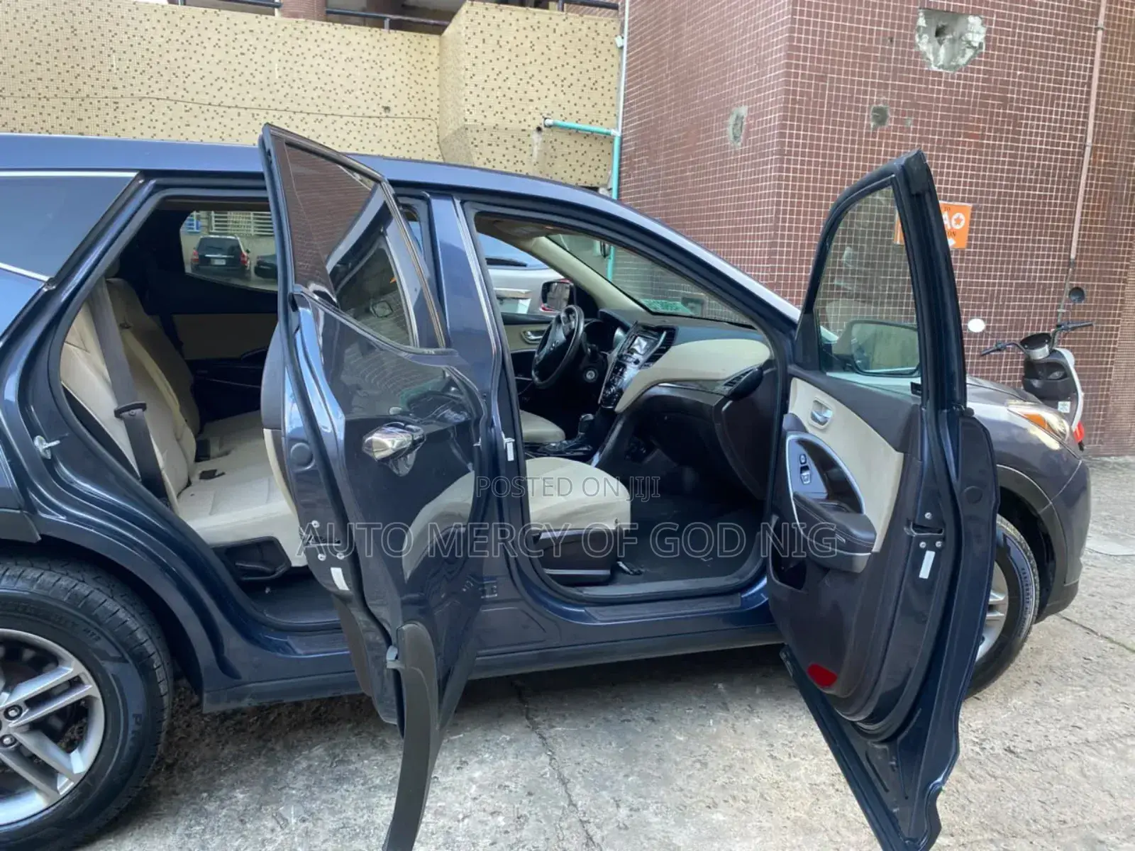 Hyundai Santa Fe 2014 Blue
