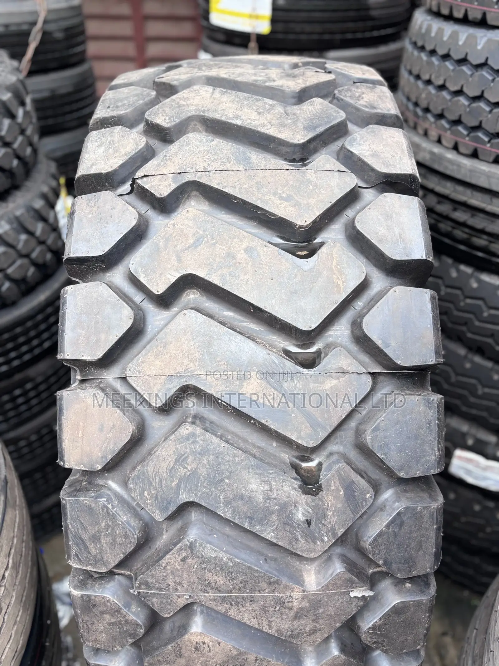 Brand New 23.5r25 Radial Tyre Rockburster Available